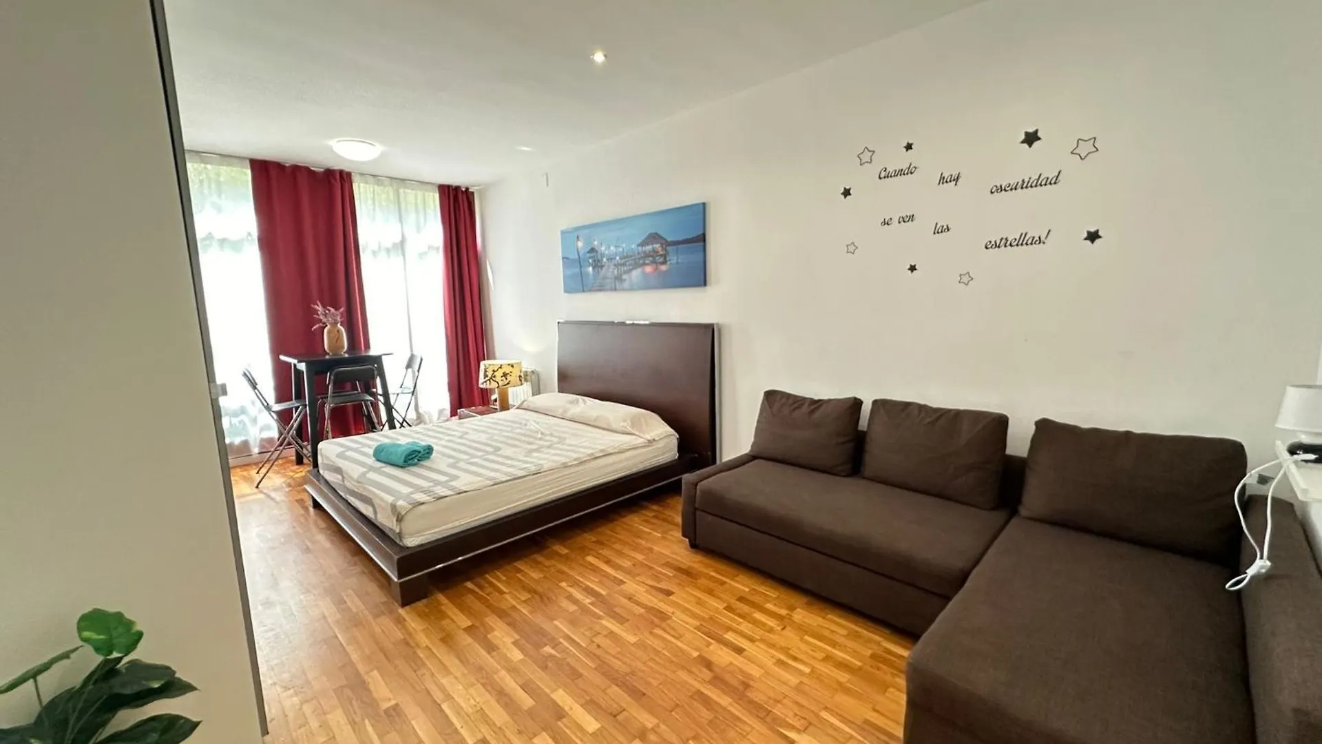 Rooms Aragon Barcelona Bed & Breakfast